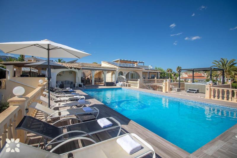 Villa Airlie by Abahana Villas - image 7