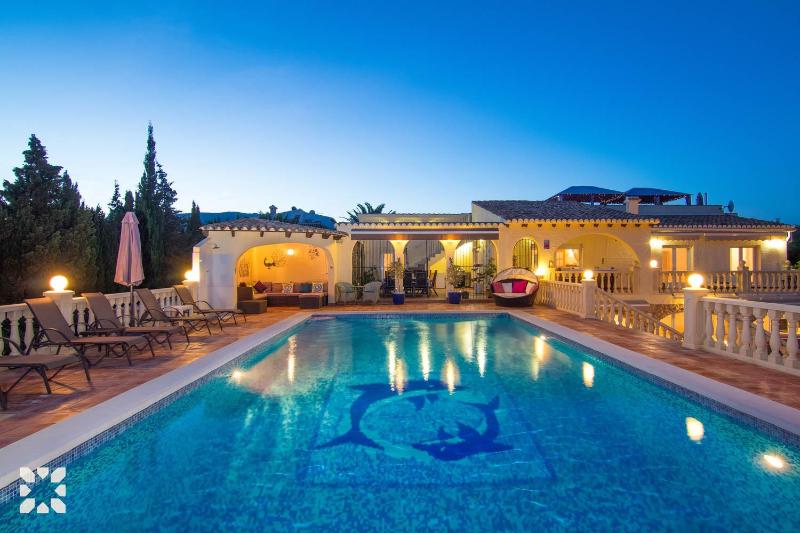 Villa Airlie by Abahana Villas - image 1