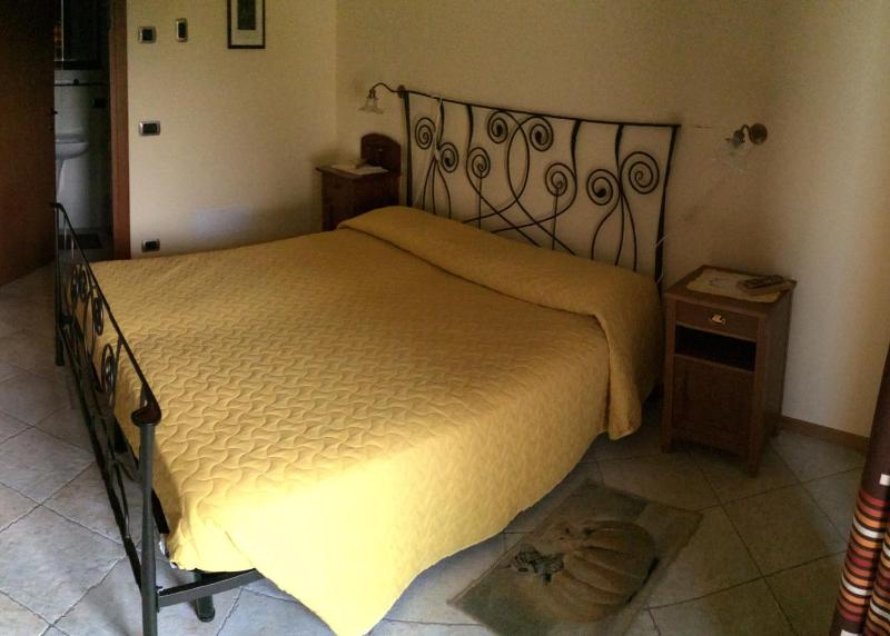 Double Room image 1