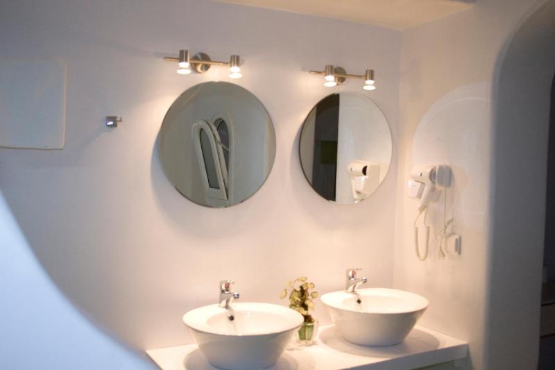 Two-Bedroom Apartment image 3