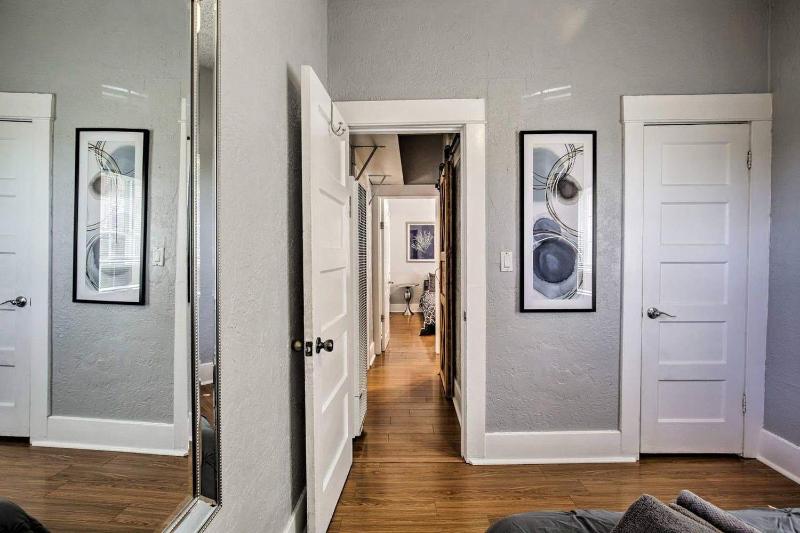 Cozy Apt W Patio Bankers Hill SD - image 10