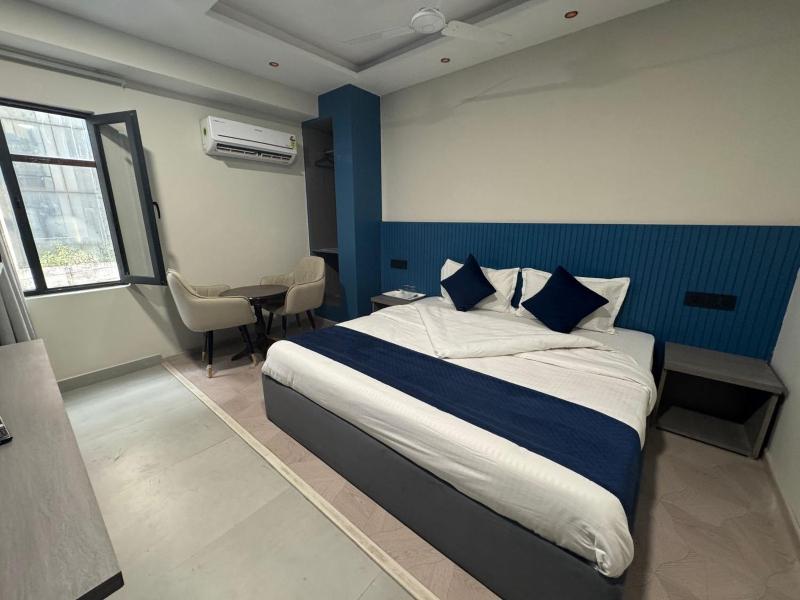 Hotel Aryan Inn at Railway Station Road Haridwar - image 11