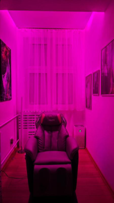 House of Mirrors - image 4