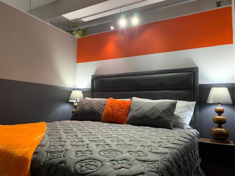 Warm & Luxury Stay at Maboneng with Kingbed HugeTV WiFi - image 7