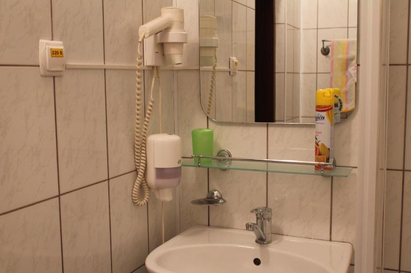 Standard Double or Twin Room with Balcony image 2