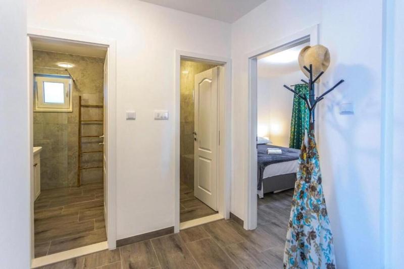Apartment Coastal Urban Nest - image 8