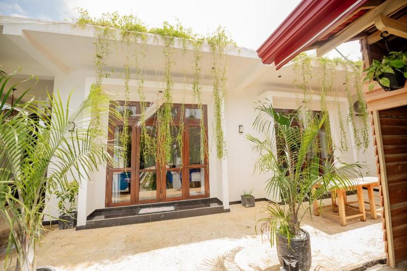 Indunil Family Residence With Pool Hiriketiya - image 15