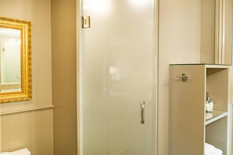 King Room - Jessica's Room image 3
