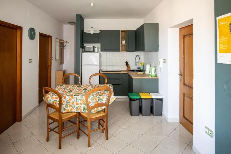 Apartments with a parking space Mali Losinj (Losinj) - 8026 - image 29