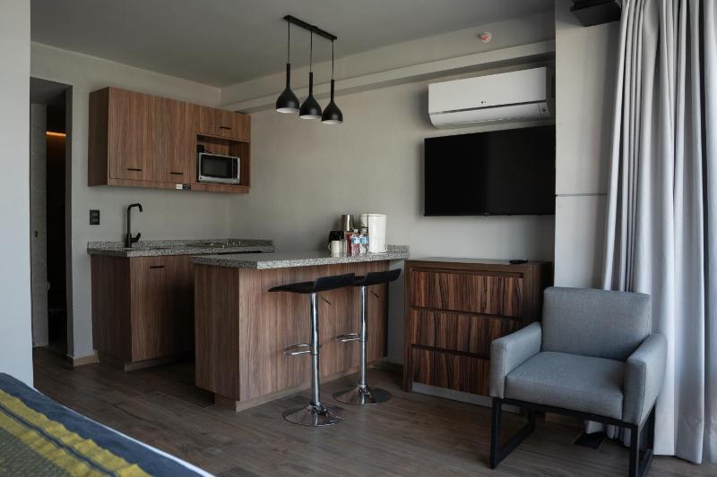 Hotel Block Suites - image 19