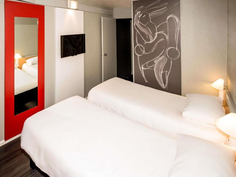 ibis Nimes Ouest - image 4