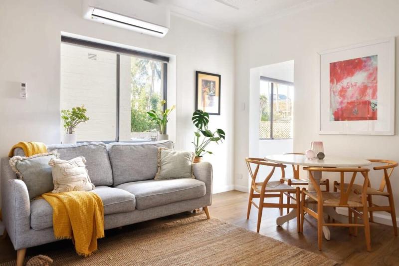 Manly Cosy Retreat - Short walk to beach - image 1
