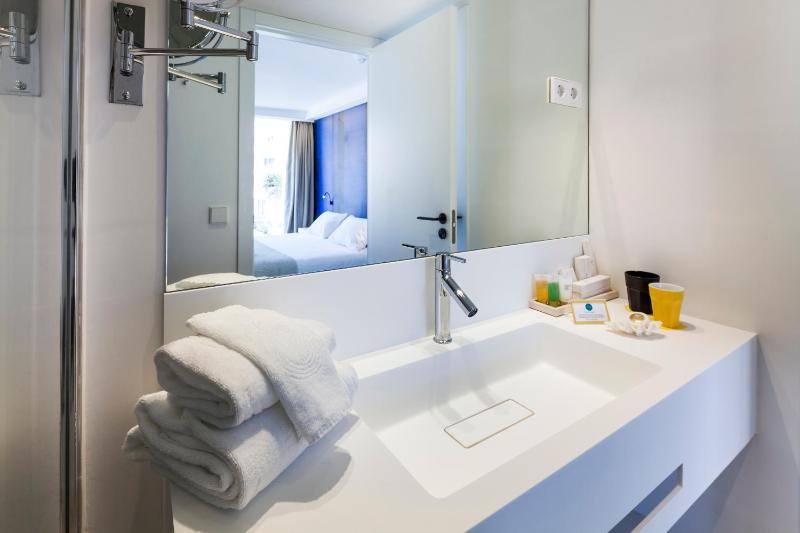 Two-Bedroom Apartment image 3