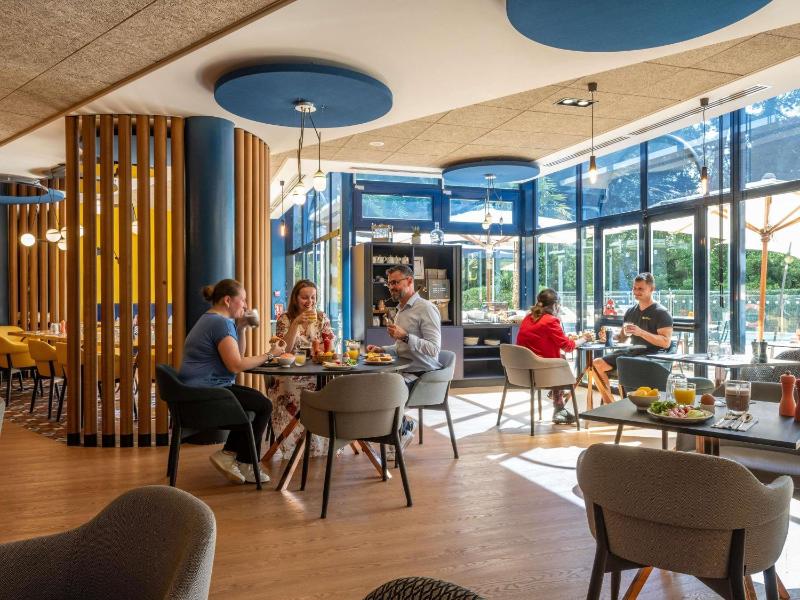Novotel La Rochelle Centre - image 36