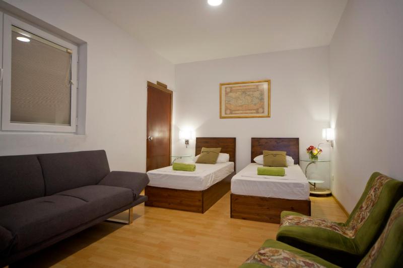 Marco Polo Party Hostel - image 6