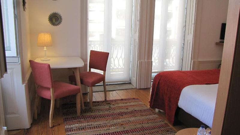 Double or Twin Room image 2