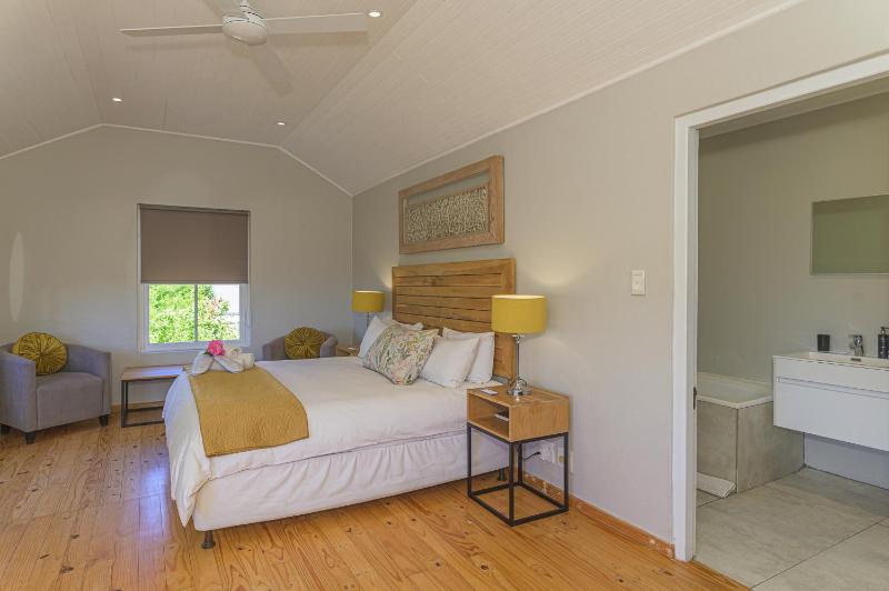 Villa Blu Guesthouse - image 11