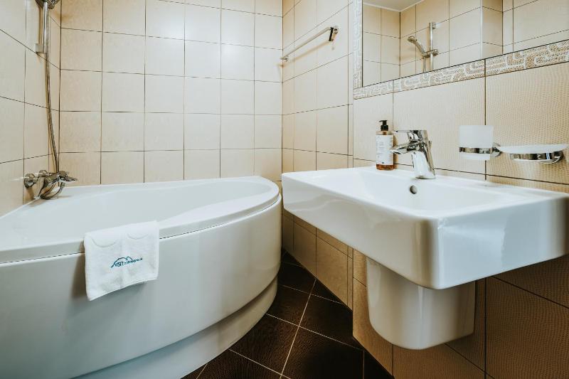 VisitZakopane - Cristal Apartment - image 7
