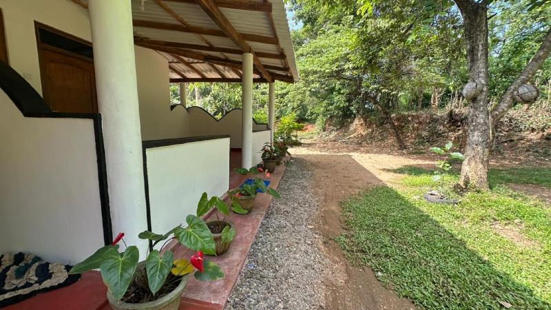 Sigiri sandaru Home stay - image 14
