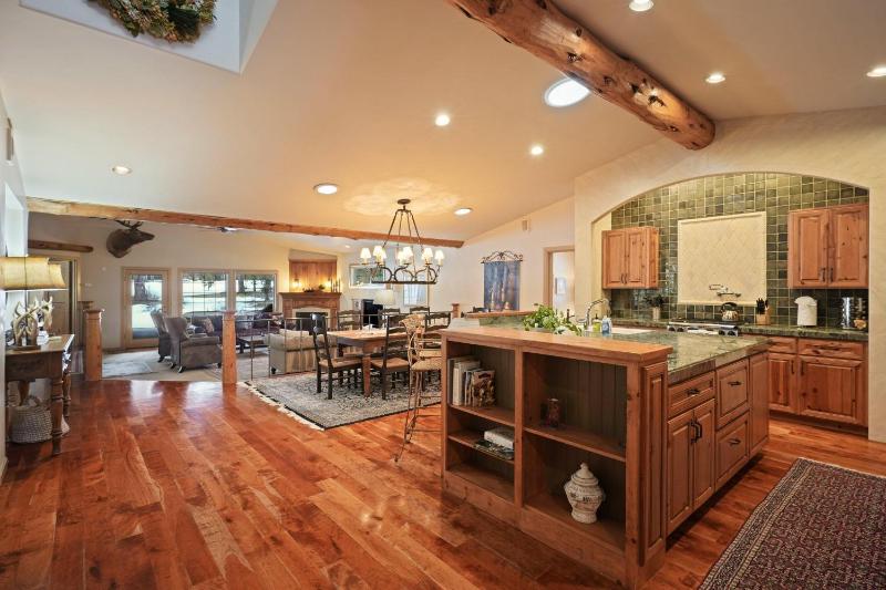 20 Red Cedar - image 2
