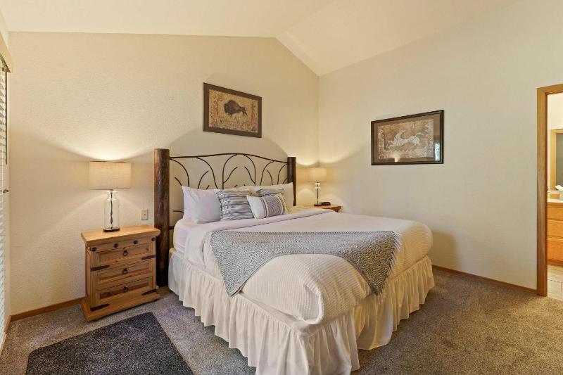 37 Kinglet - image 9