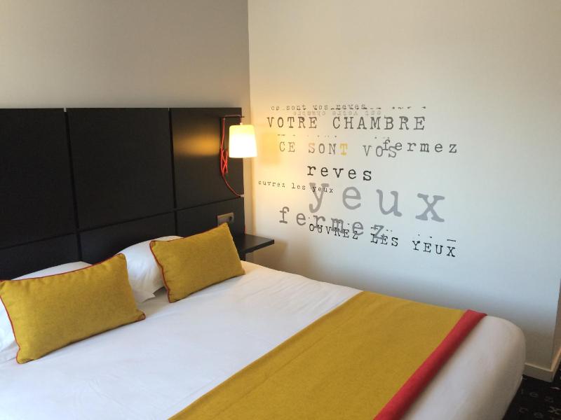 Comfort Queen Room image 2