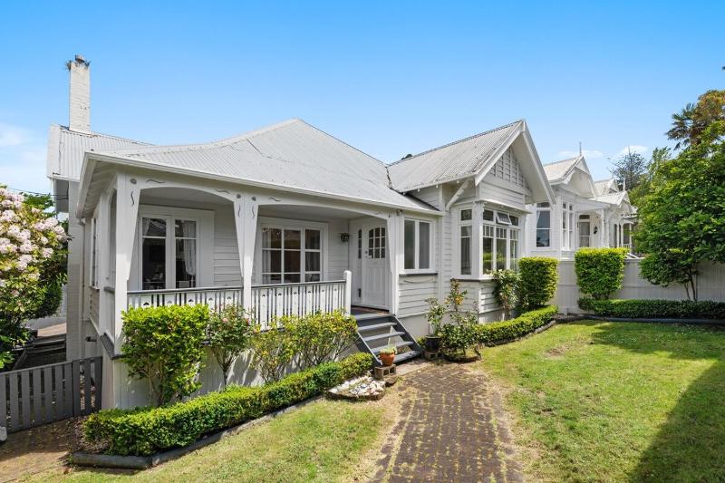 Family Villa - image 1