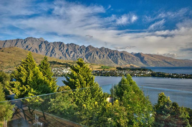 Lofty Heights Spectacular views - image 20