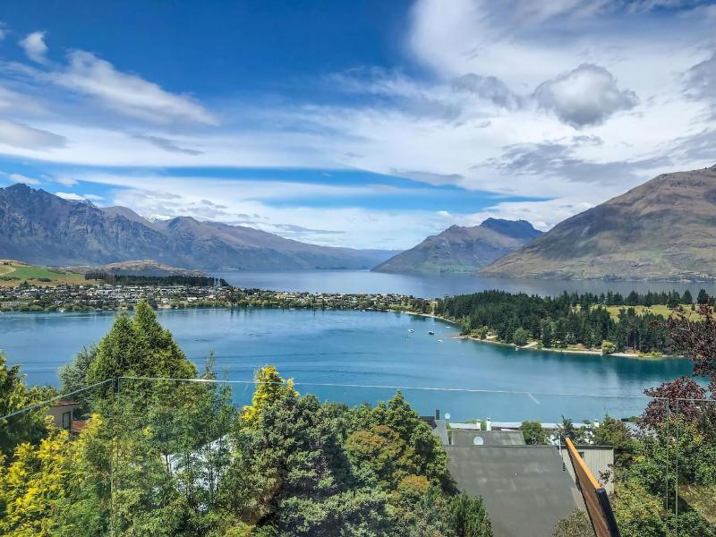 Lofty Heights Spectacular views - image 17