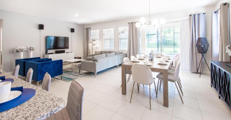 5268OBA-Solterra Resort - image 2