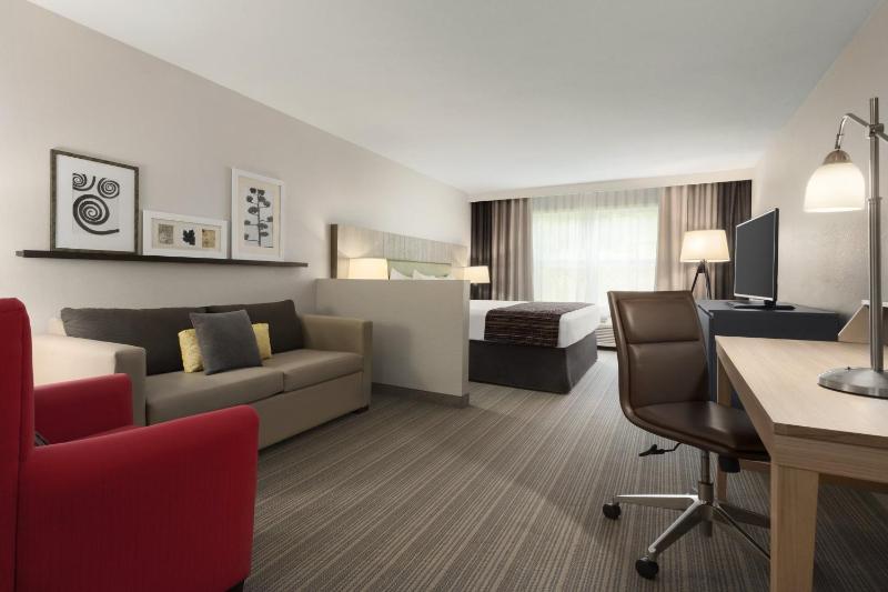 King Studio Suite - Disability Access/Non-Smoking image 2