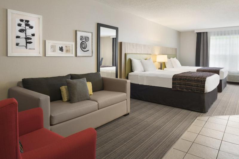 Studio Suite with Two Queen Beds and Sofa Bed - Non-Smoking image 2