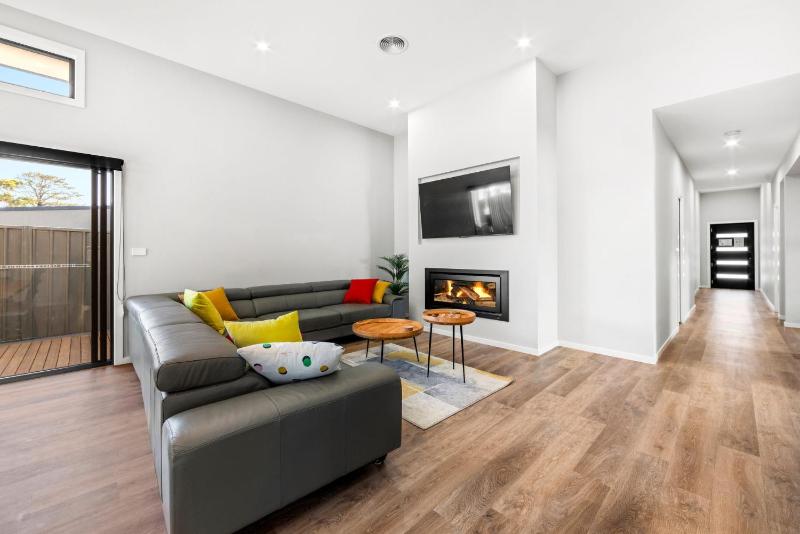 Catch & Relax - Pet Friendly - 4 Mins Walk to Beach - image 3