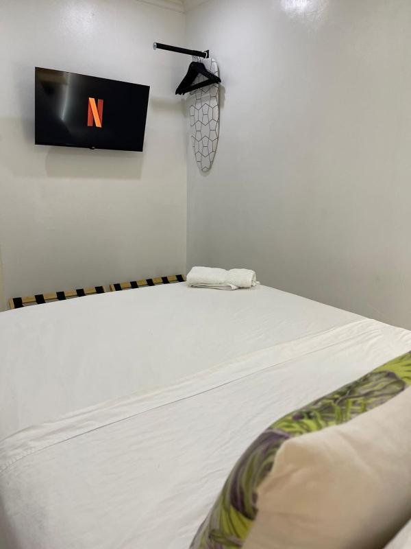 Jazmin's Apartments - image 15