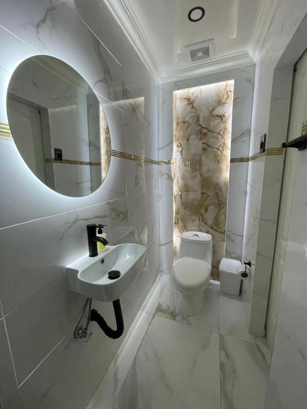 Jazmin's Apartments - image 16