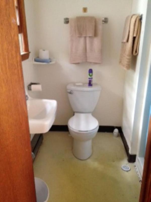 Standard Double Room image 3
