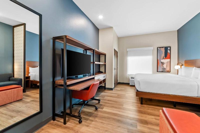 Everhome Suites San Antonio Lackland near SeaWorld by Choice Hotels - image 30
