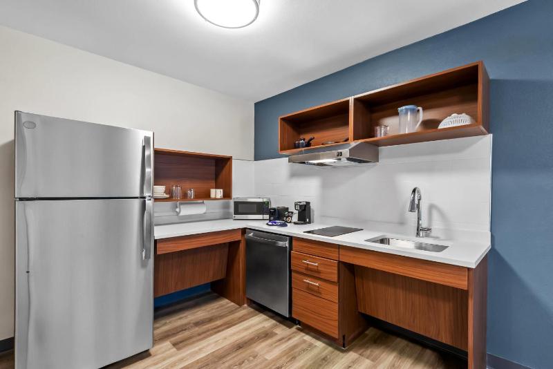 Everhome Suites San Antonio Lackland near SeaWorld by Choice Hotels - image 37