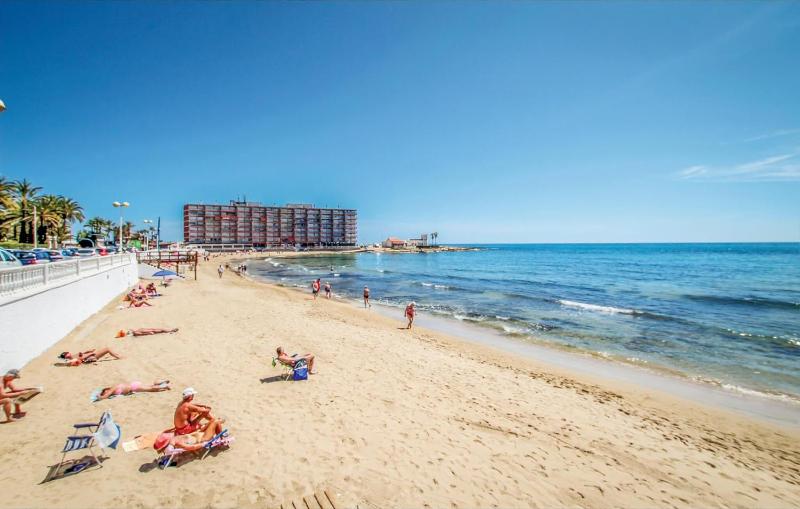 Beautiful Apartment In Torrevieja - image 16