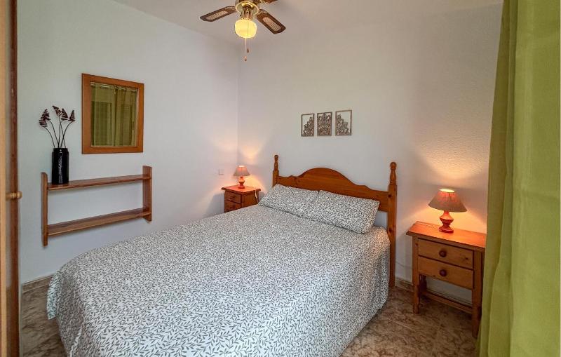 Beautiful Apartment In Torrevieja - image 13