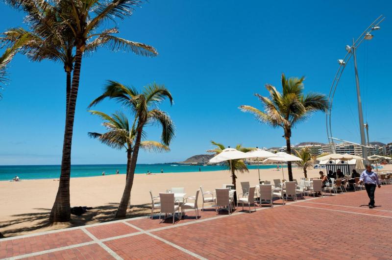Sole Beachstay Las Canteras by VillaGranCanaria - image 27