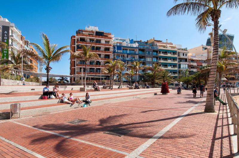 Sole Beachstay Las Canteras by VillaGranCanaria - image 10