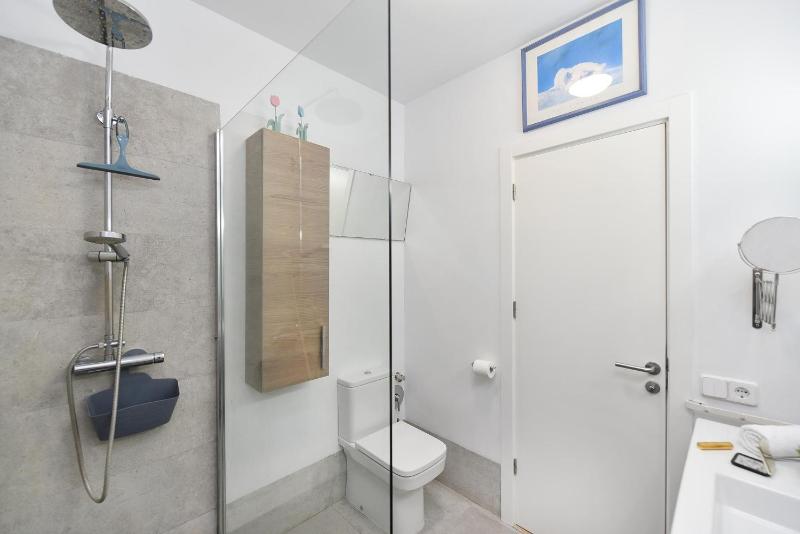 Sole Beachstay Las Canteras by VillaGranCanaria - image 19