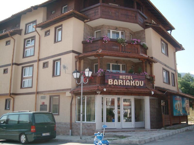 Bariakov Family Hotel - image 14