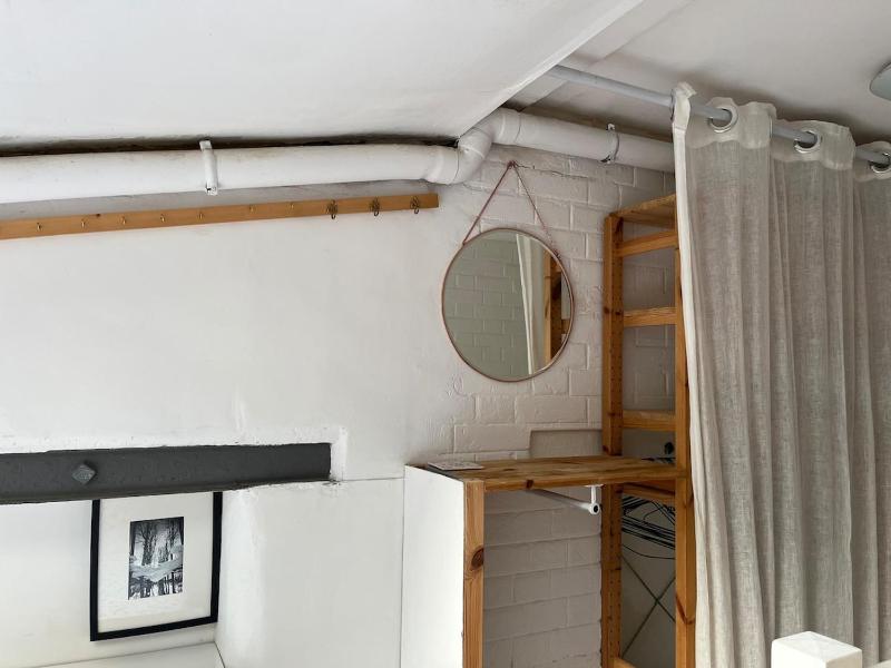 Lovely little duplex house - image 13
