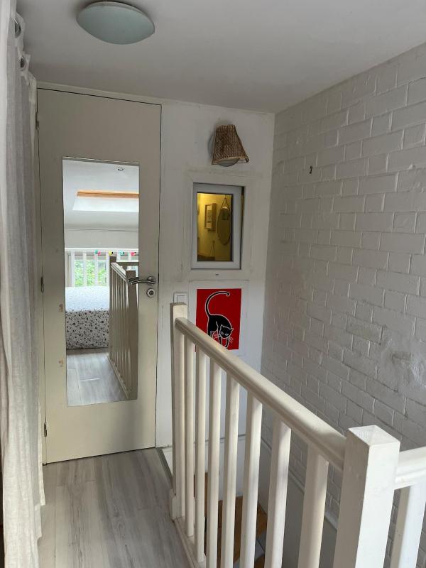 Lovely little duplex house - image 10