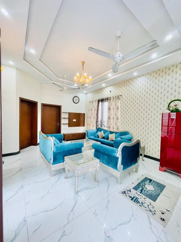 3 Beds Space with Privacy in Middle of DHA - image 13