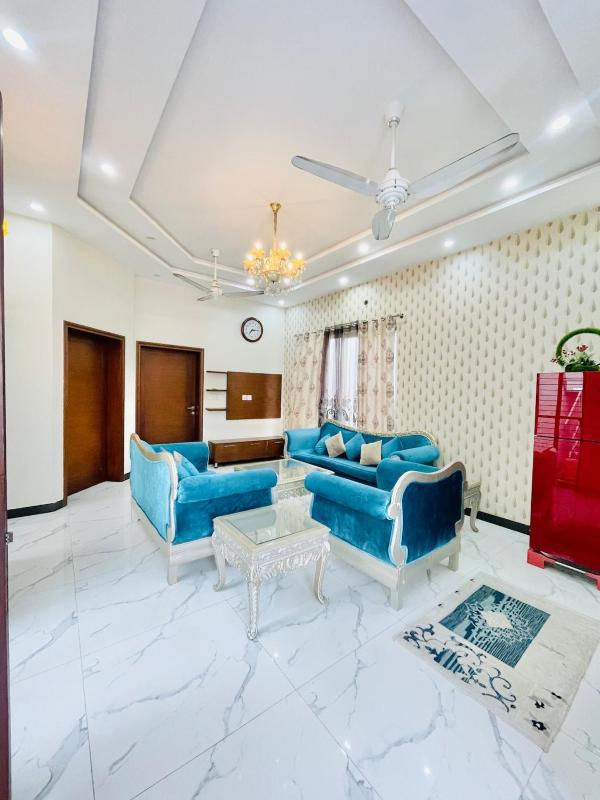 3 Beds Space with Privacy in Middle of DHA - image 12