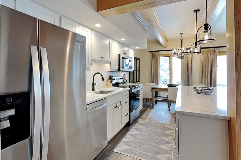 Timberline Condominiums 3 Bedroom Premier Unit B1A - image 26