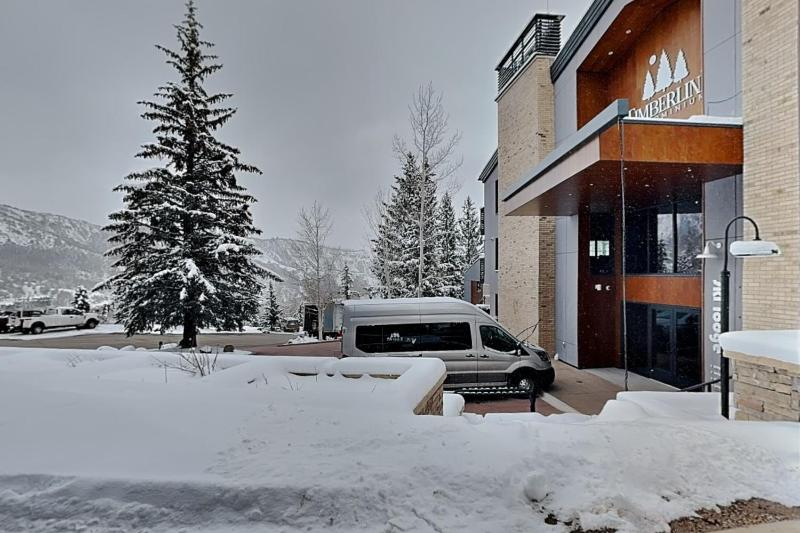 Timberline Condominiums 3 Bedroom Premier Unit B1A - image 24